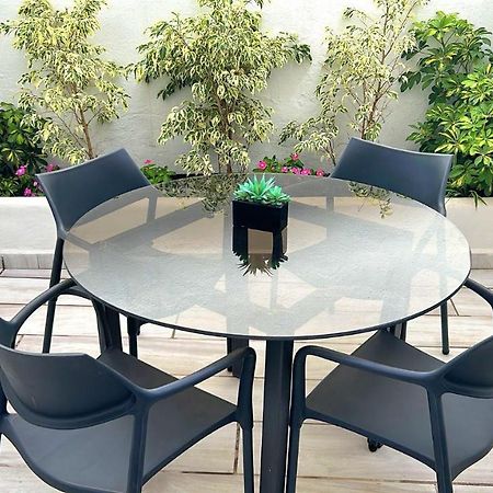 New! Renovated, Centrally Located, Private Entrance, Terrace Daire Valensiya Dış mekan fotoğraf