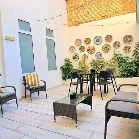 New! Renovated, Centrally Located, Private Entrance, Terrace Daire Valensiya Dış mekan fotoğraf