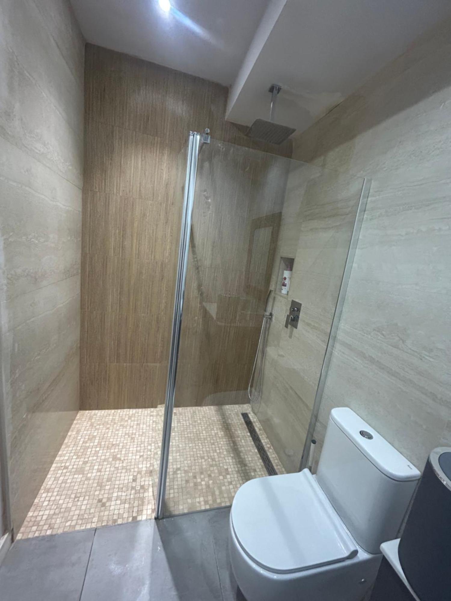 New! Renovated, Centrally Located, Private Entrance, Terrace Daire Valensiya Dış mekan fotoğraf