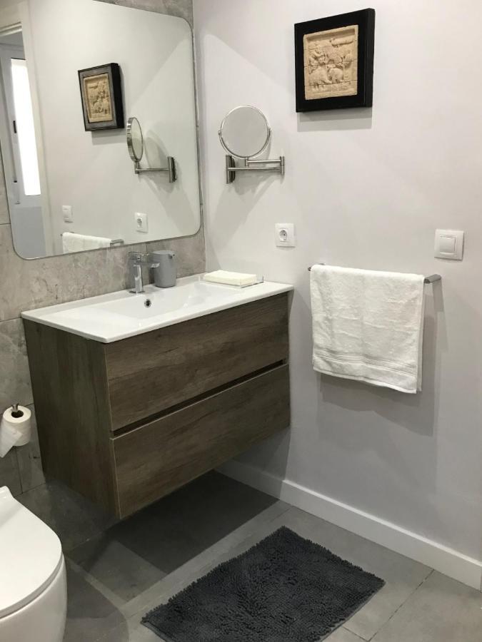 New! Renovated, Centrally Located, Private Entrance, Terrace Daire Valensiya Dış mekan fotoğraf